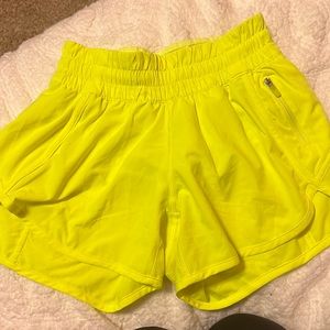 Lululemon Womens Tracker short 4”
